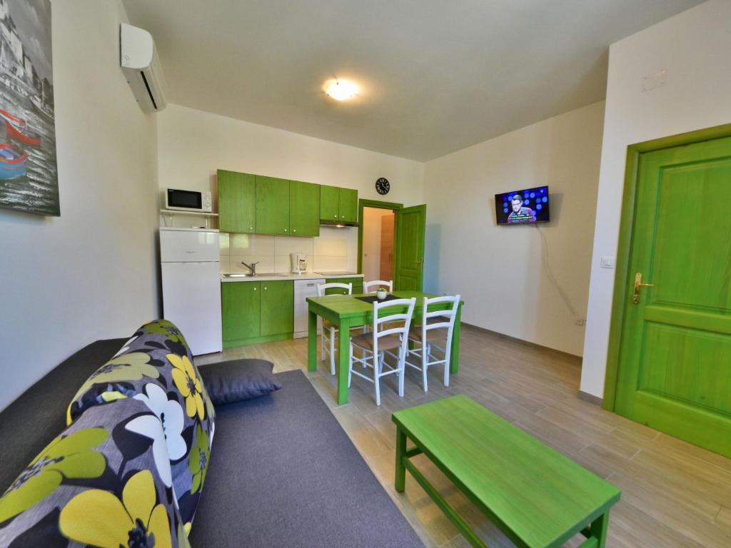 Apartment Val-1 by Interhome photo 4