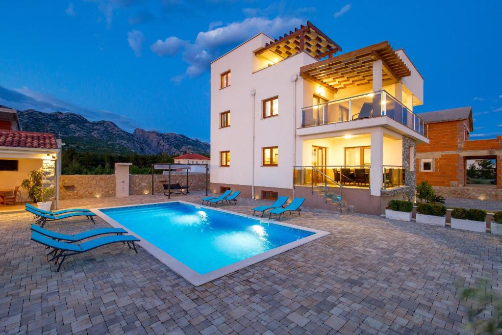 Villa Grandioza photo 1