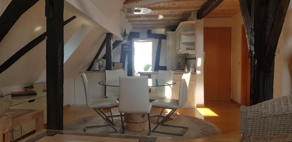 Penthouse im historischen Fachwerkhaus mit grosser Dachterrasse an zentralster Lage photo 3