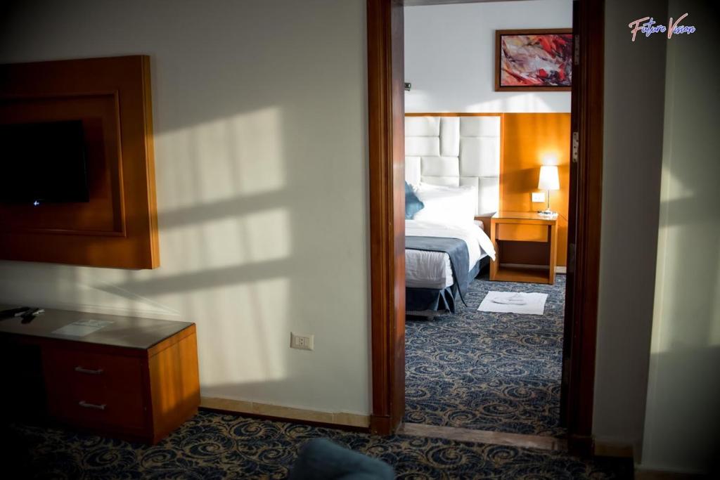 Сьюит (Полулюкс, вид на бассейн), Rehana Plaza Hotel