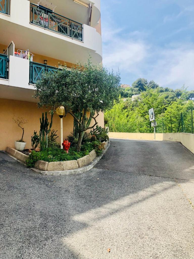 Mon Appart avec Terrasse et Piscine