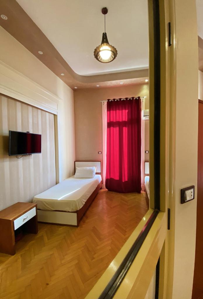 Одноместный (Одноместный номер с собственной ванной комнатой), Nour Hostel