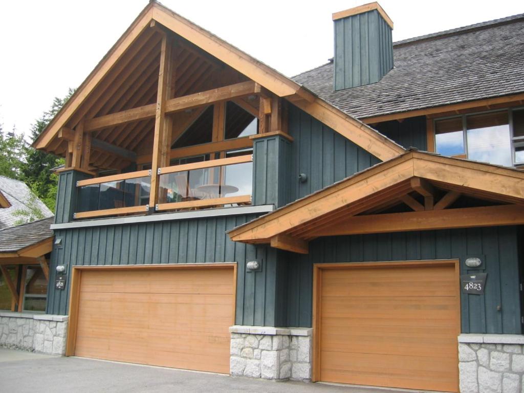 Admira Properties - Whistler photo 1