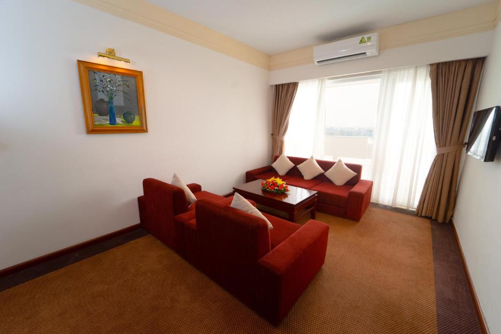 Сьюит (Люкс с видом на реку), Century Riverside Hue