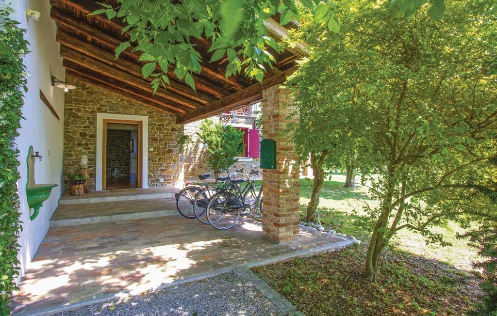 Capriva Del Friuli - CASA RONCUS photo 1