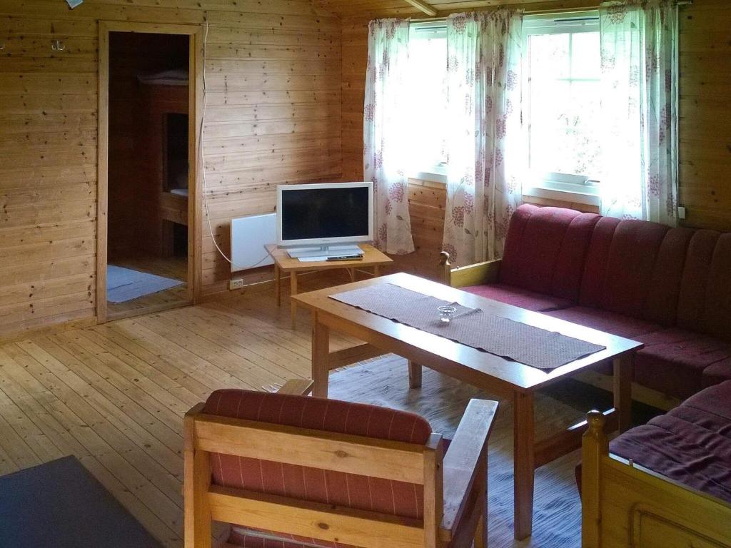 Two-Bedroom Holiday home in Engavågen 1 photo 4