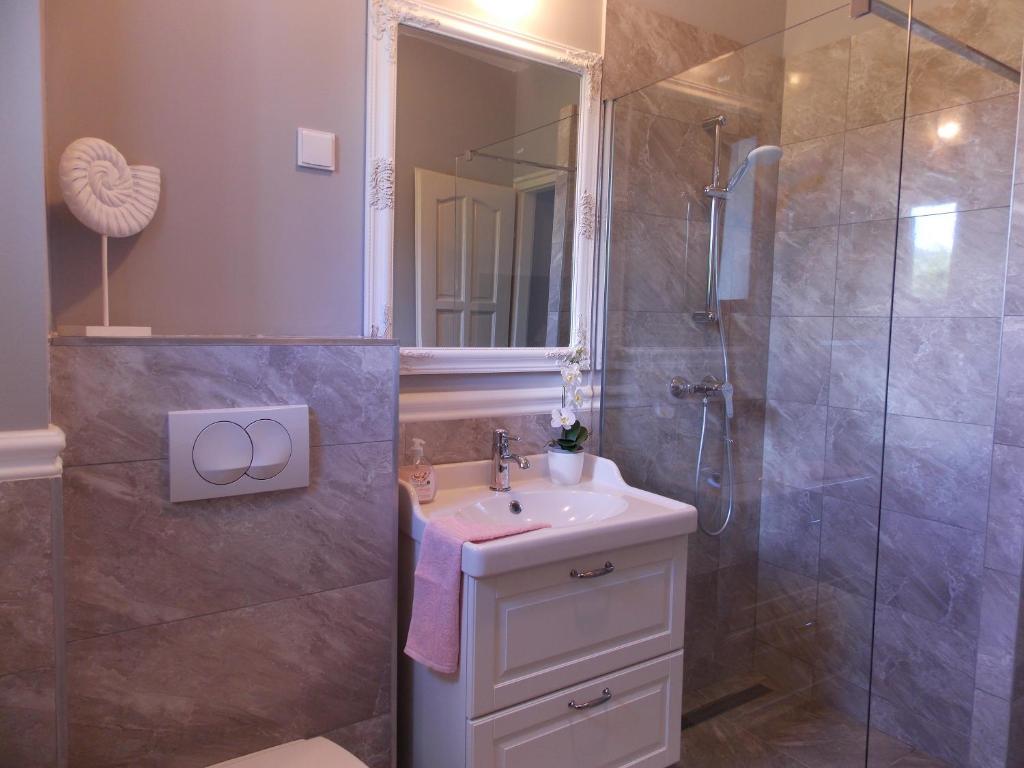 Éden Villa Apartmanház photo 2
