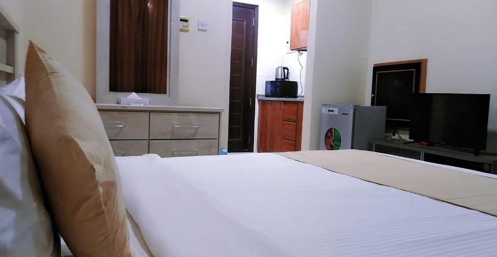 Студио (Стандартный номер-студия), Отель Al Khaleej Plaza Hotel Apartment-Baithans Group