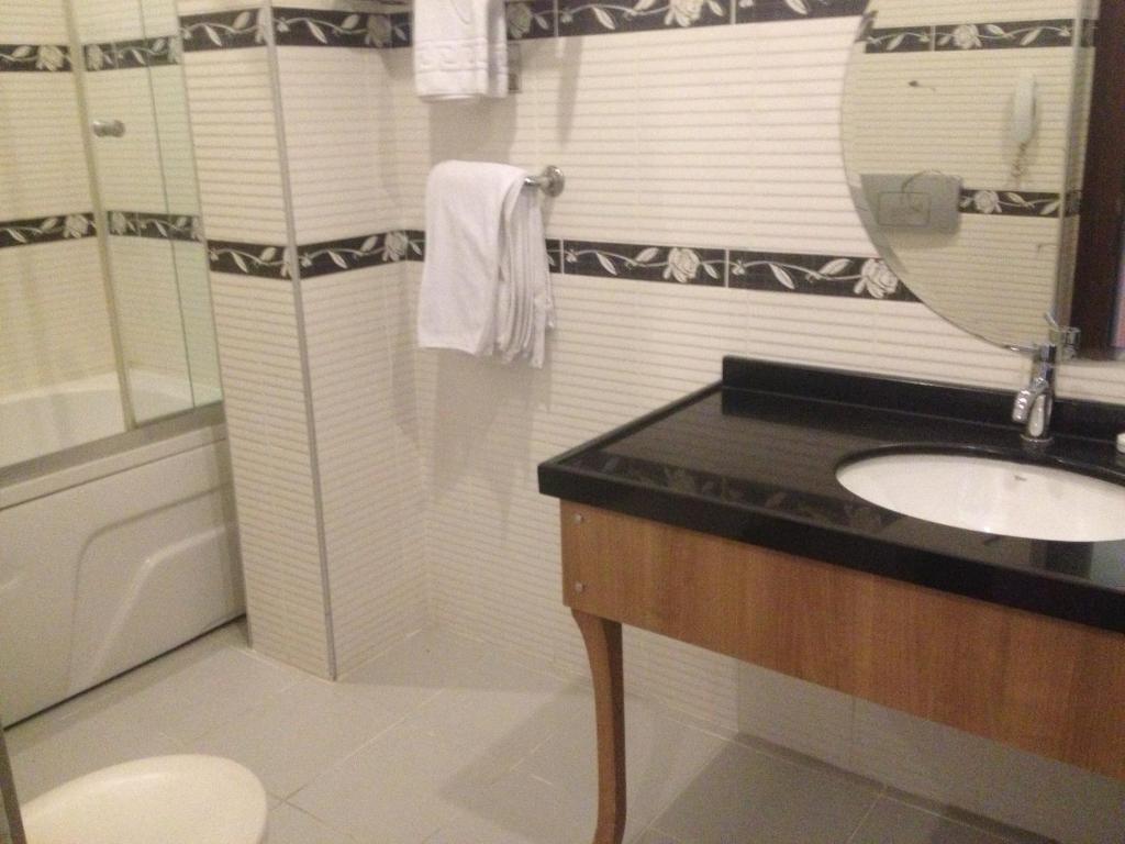 The City Hotel Room Type - King Suite