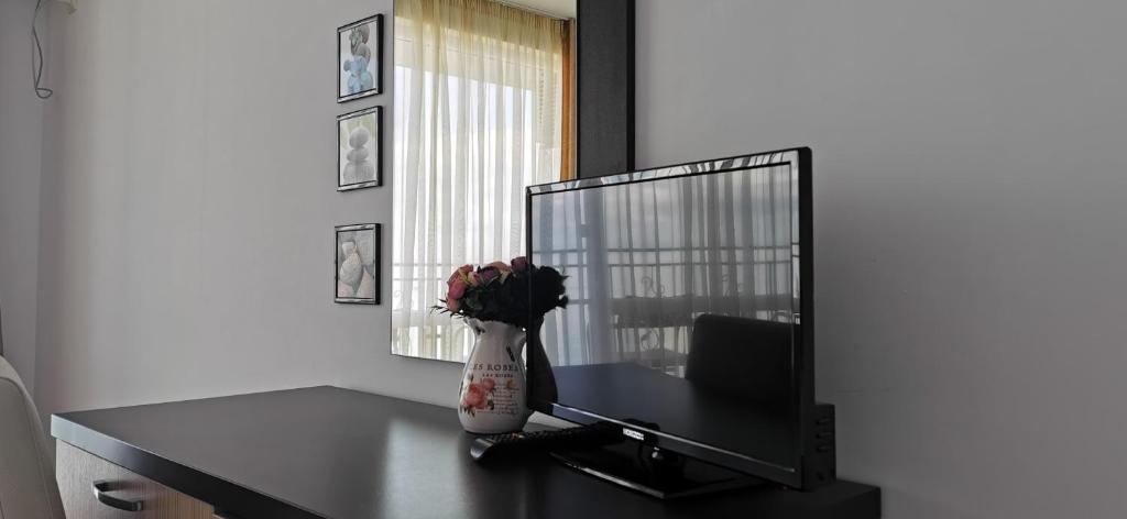 Villa Lazuren Bryag photo 3