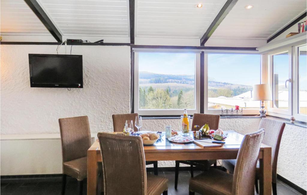 Awesome Home In Gerolstein With 3 Bedrooms And Wifi photo 2