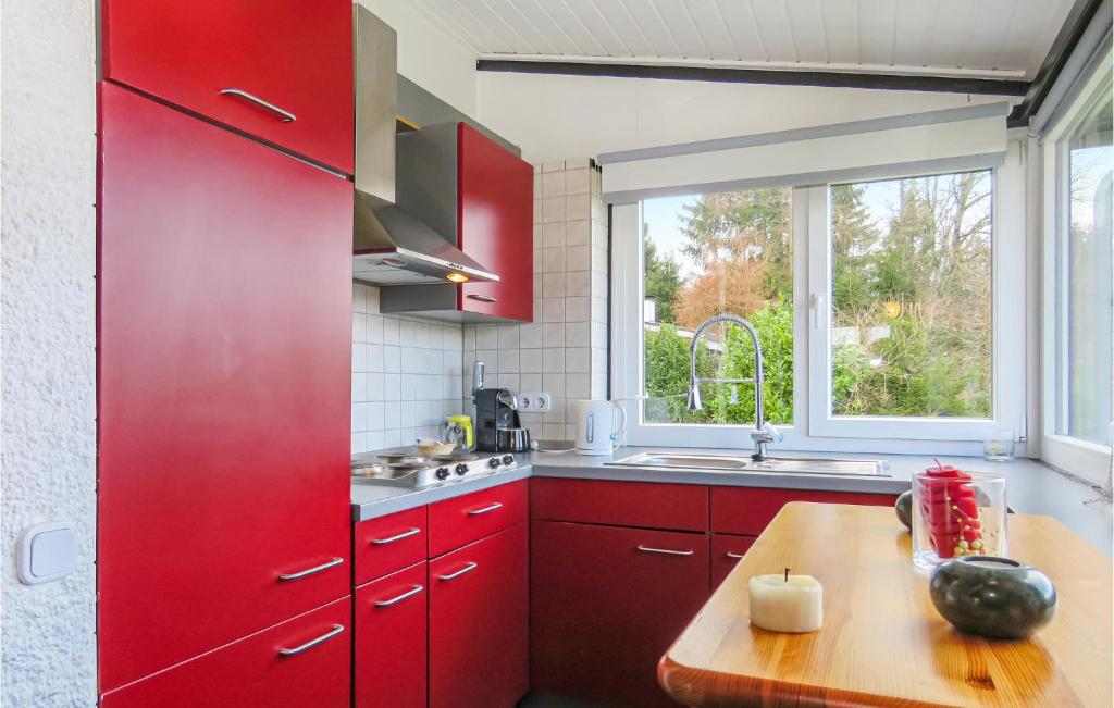 Awesome Home In Gerolstein With 3 Bedrooms And Wifi photo 3