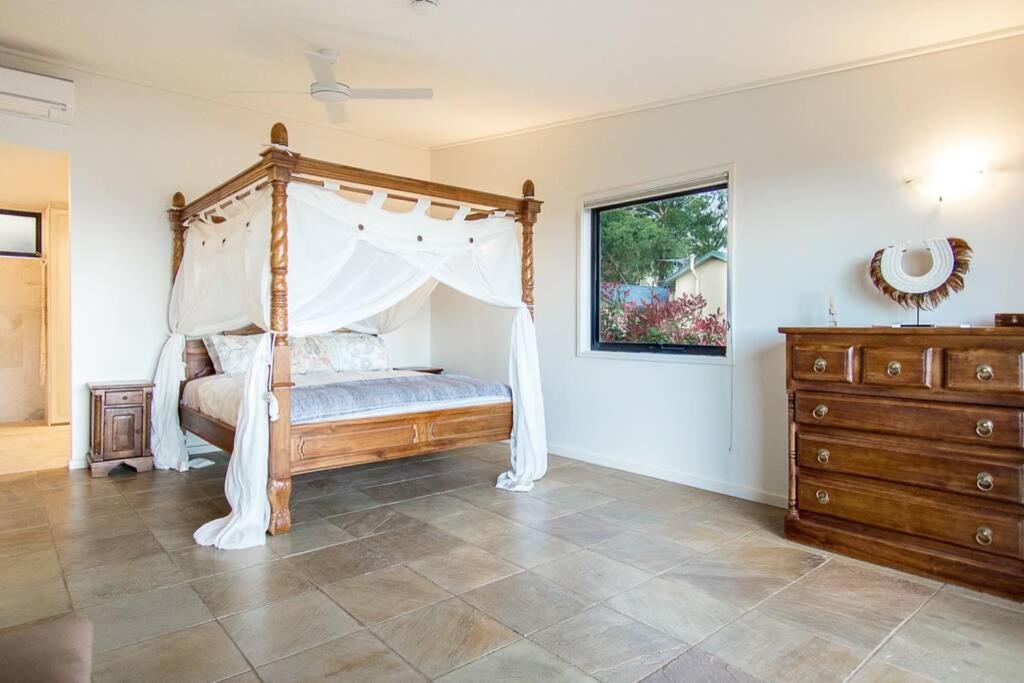 Bali in Mornington Oceanview Villa photo 1