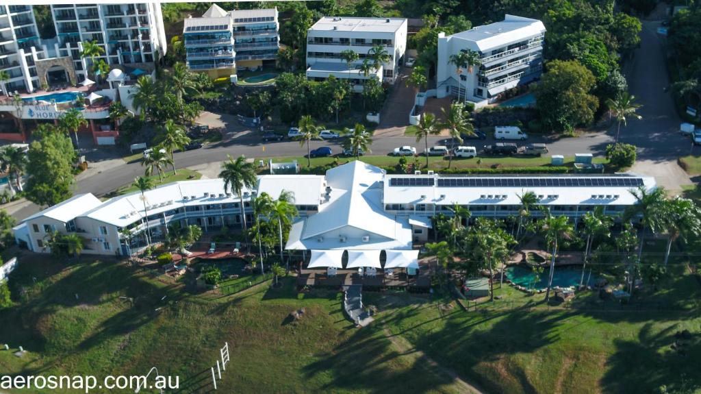 Colonial Palms Motor Inn photo 1