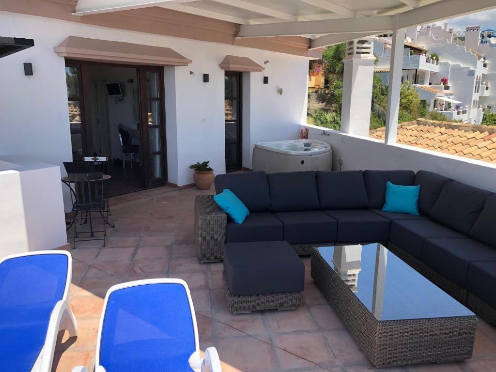 Casa Rose - Beautiful 3 Bedroom Townhouse & Pool photo 4