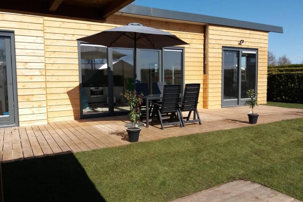 luxe Vakantie bungalow met 3 slaapkamers photo 2