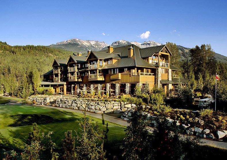 Beautiful 2 bedroom overlooking Whistler's Green Lake and Mountains!