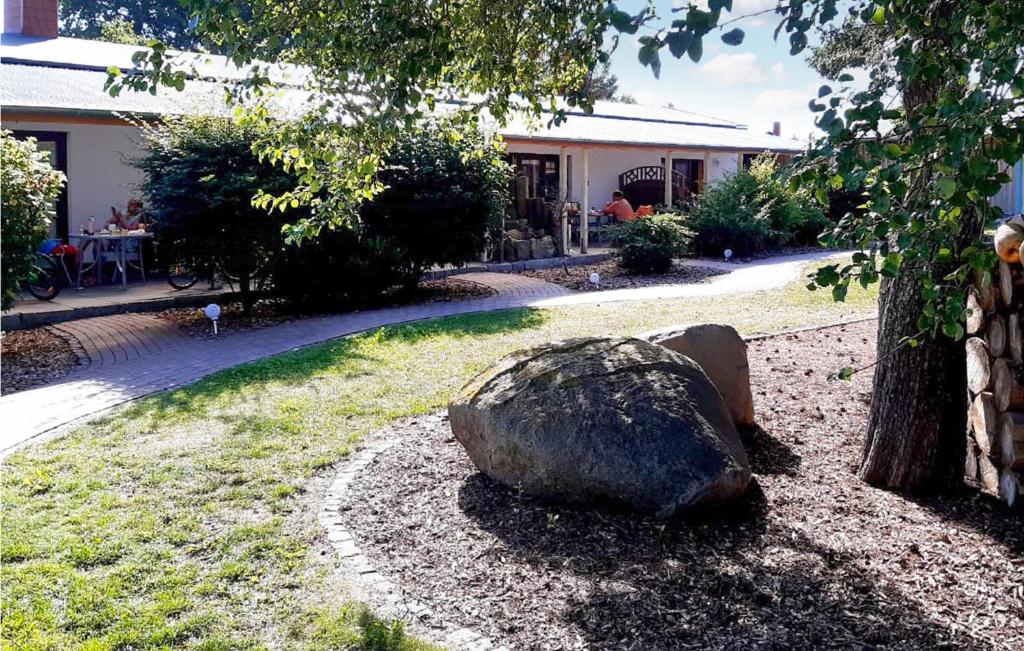 Awesome Home In Fuhlendorf With 1 Bedrooms And Wifi photo 2
