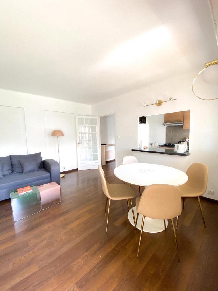 Superb Apartment In Cannes With Magnificent View ! photo 1