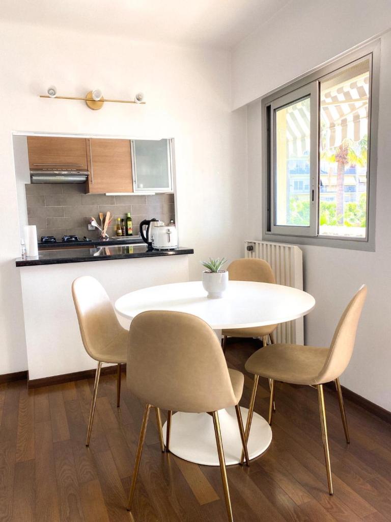 Superb Apartment In Cannes With Magnificent View ! photo 2