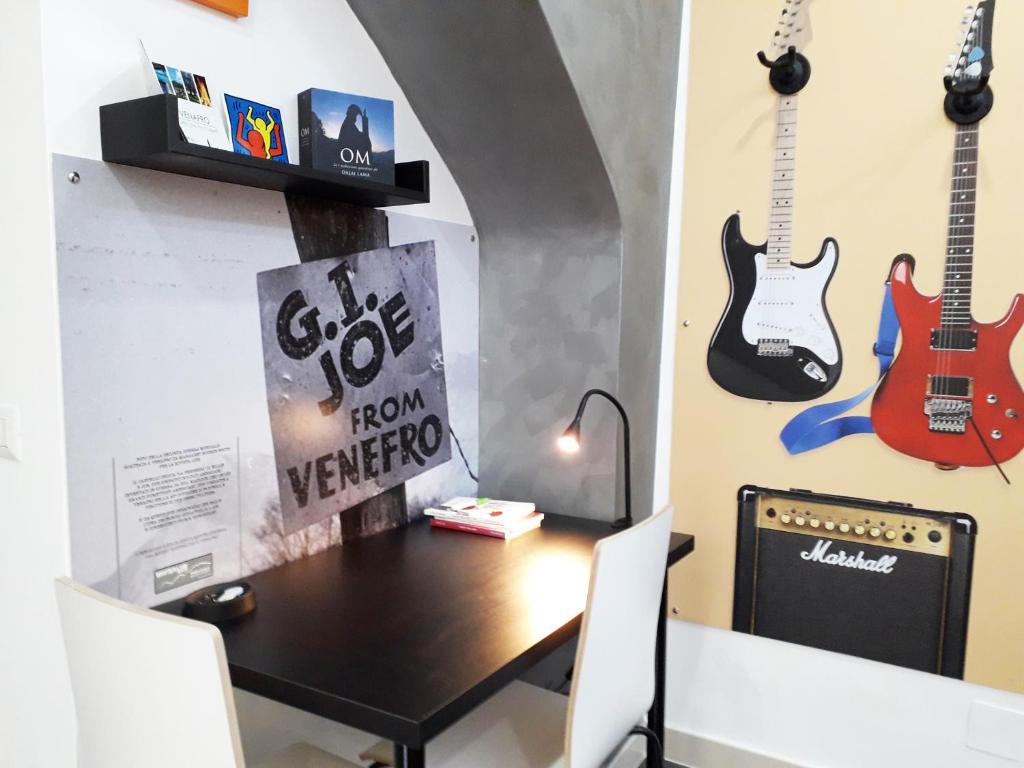 ALCENTRO Orange Home photo 4