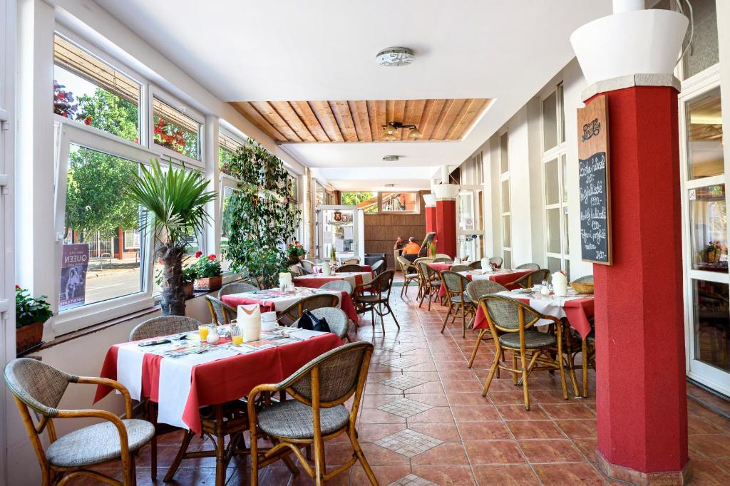 Сьюит (Семейный суперлюкс), Hotel Négy Évszak Superior