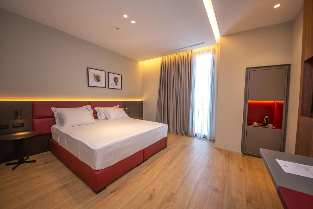 Fiore Hotel photo 4