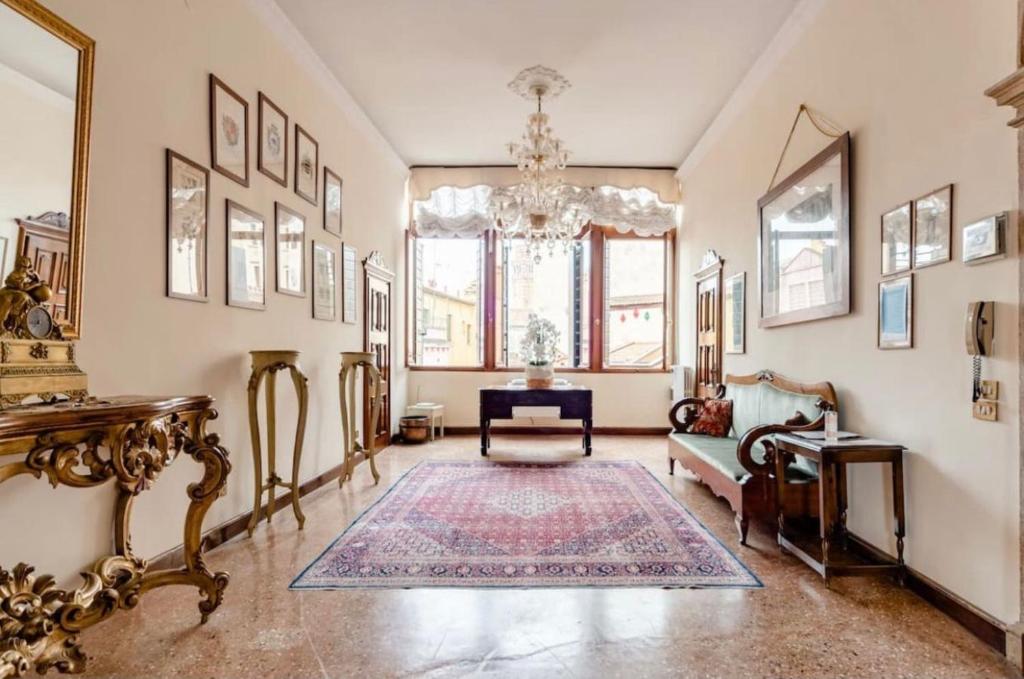 Venezia La Fenice photo 1