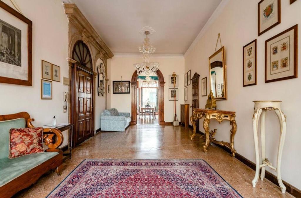 Venezia La Fenice photo 4