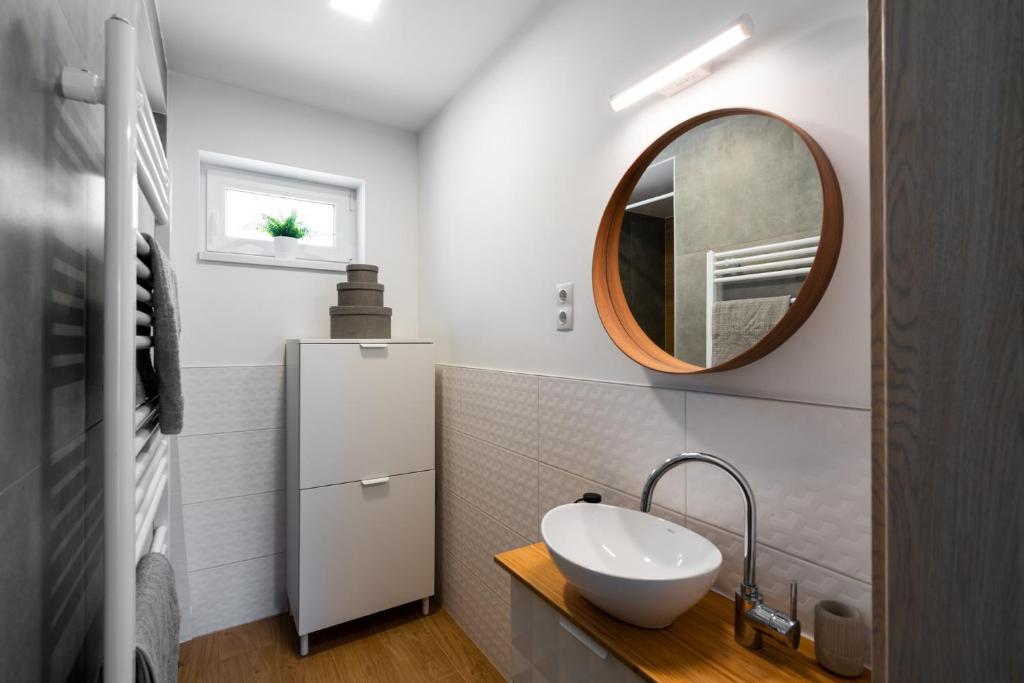 Captain’s Home Kenese Apartman photo 4