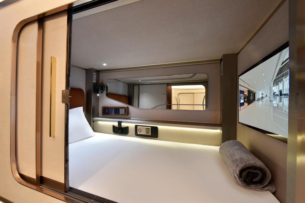 Bahrain Airport Hotel Airside Hotel for Transiting and Departing Passengers only photo 3
