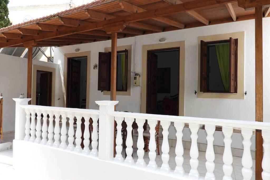 Traditional Villa Efterpi photo 1
