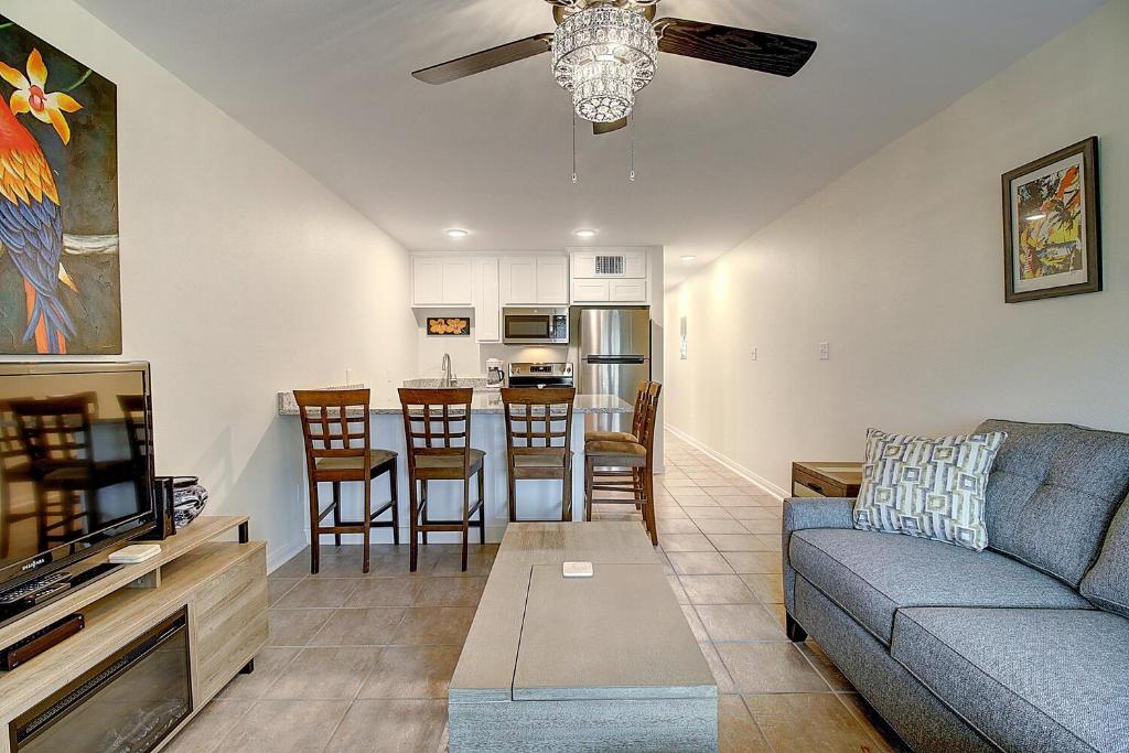 Sunrise Villas Condos image