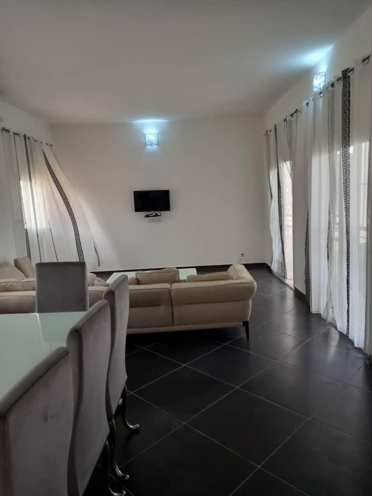 Vacances agréables dans une villa confortable photo 1