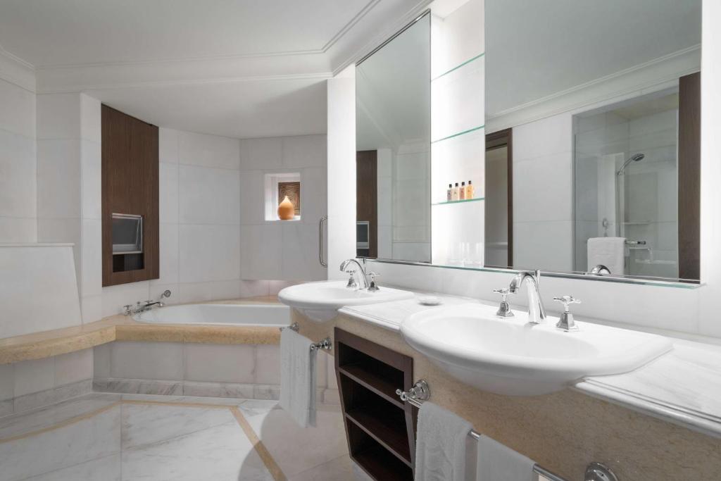 Двухместный (Номер Делюкс с кроватью размера «king-size», крыло Valley), Shangri-La Hotel Singapore