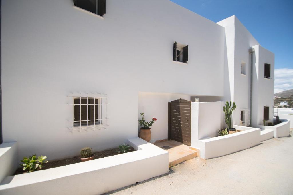 Lotos Beach Home