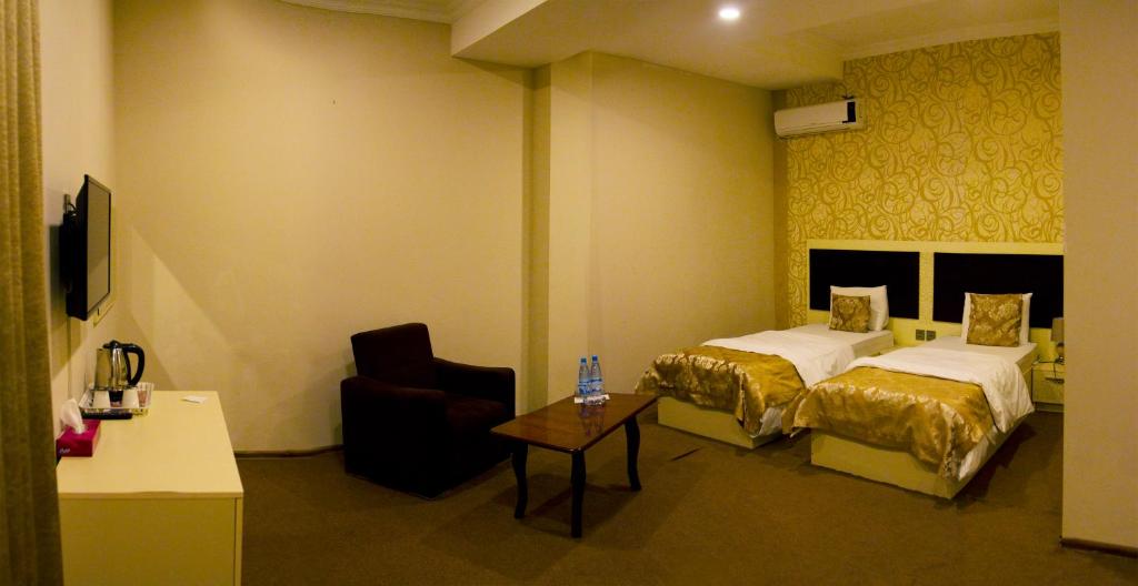 Трехместный (Стандартный трехместный номер), Khagani Hotel