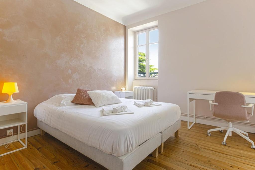 Large apartment on Bayonne city-center - Welkeys photo 3
