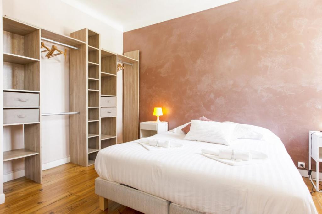 Large apartment on Bayonne city-center - Welkeys photo 4