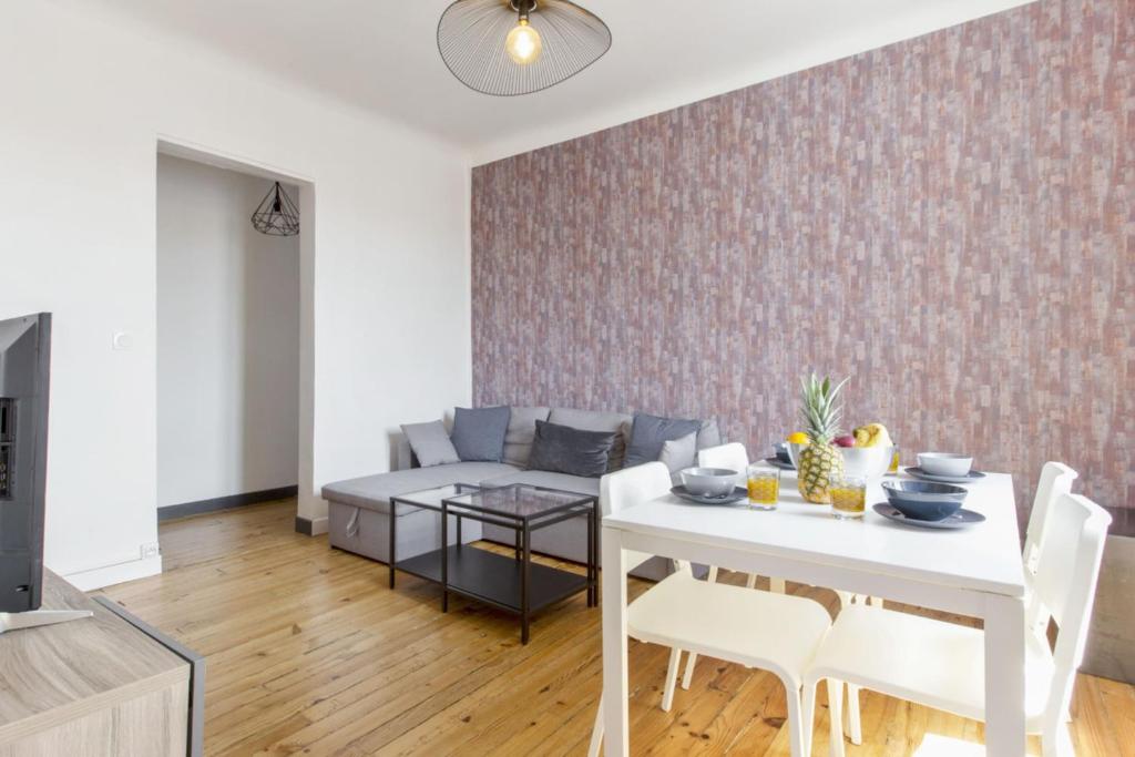Large apartment on Bayonne city-center - Welkeys photo 1