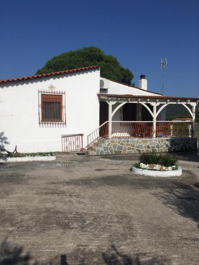 Andronikis House