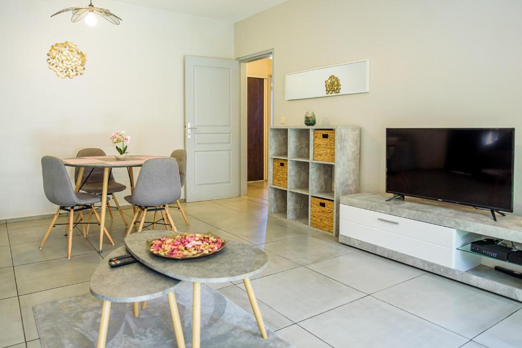 Le Dashan Cosy-Rénové-Proche étang et Plage photo 2