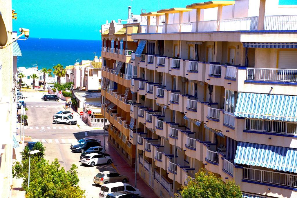 Los Naranjos photo 3