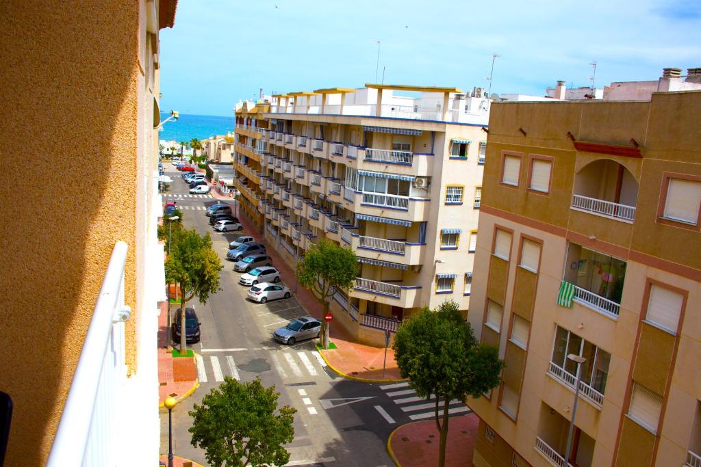 Los Naranjos photo 1