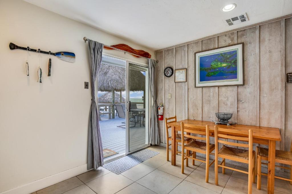 Beachfront Ocean Duplex photo 3