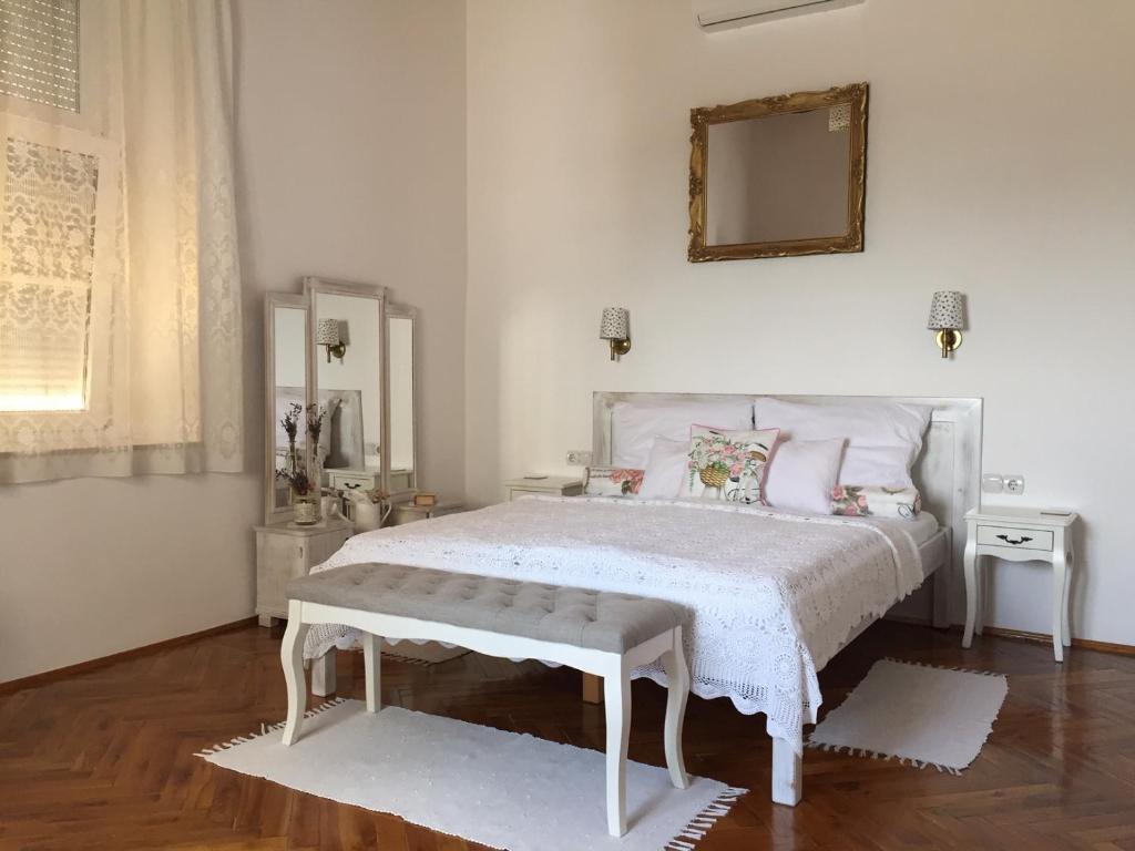 Bacchus Apartman - Borbarlang, Badacsony photo 2