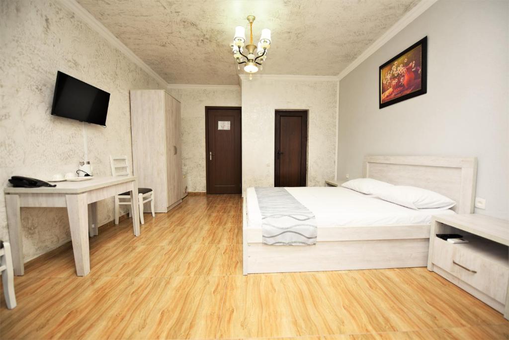 Kazbegi Hotel Batumi photo 4