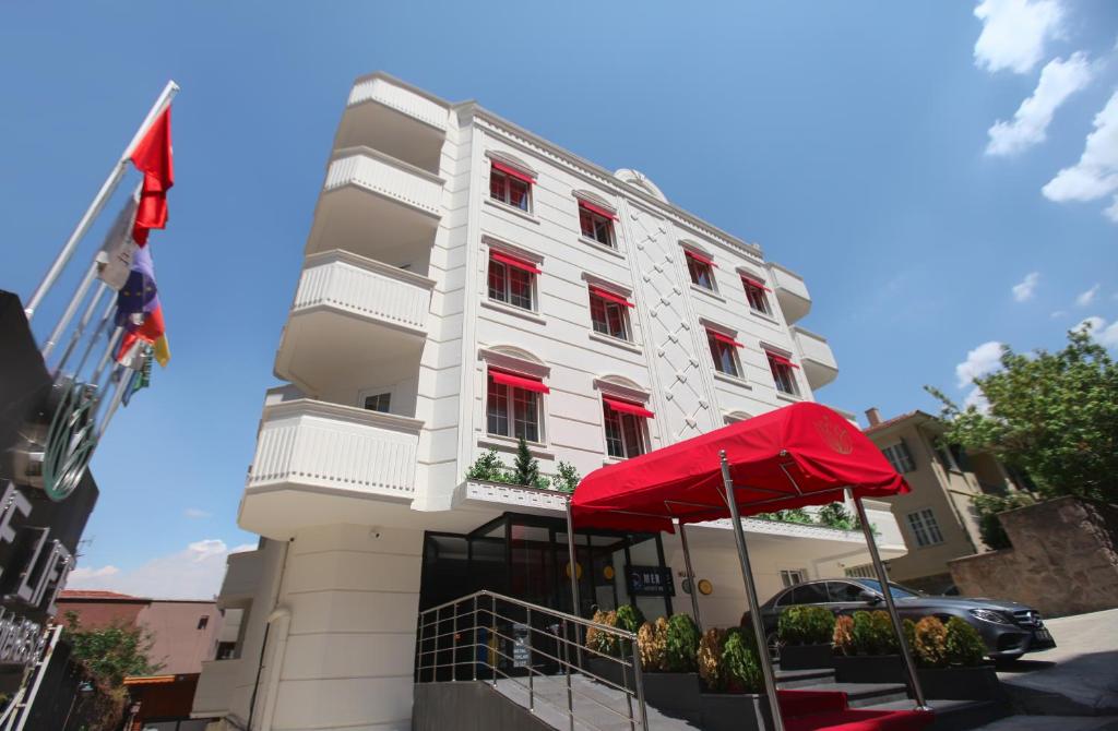 The Life Hotel & Spa