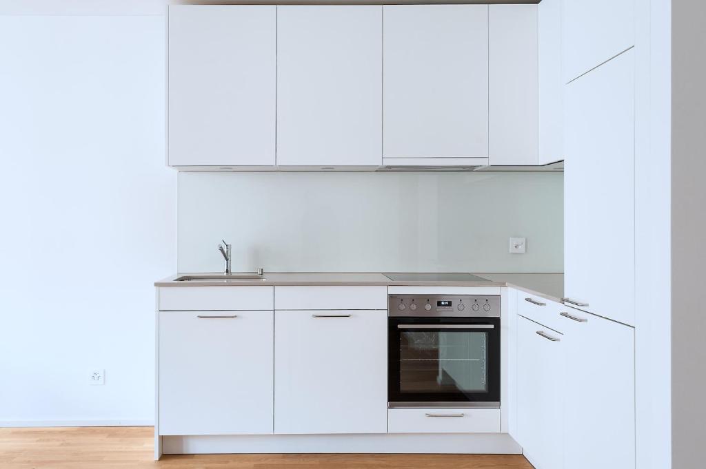 Hitrental Basel Apartments - Tap to explore photos