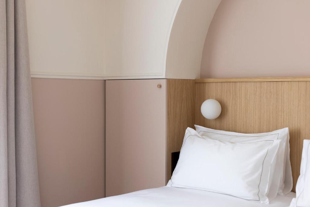 Семейный (Семейный двухместный номер с 1 кроватью), Hotel Agora Saint Germain